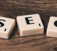 Few reasons that entice to use SEO services